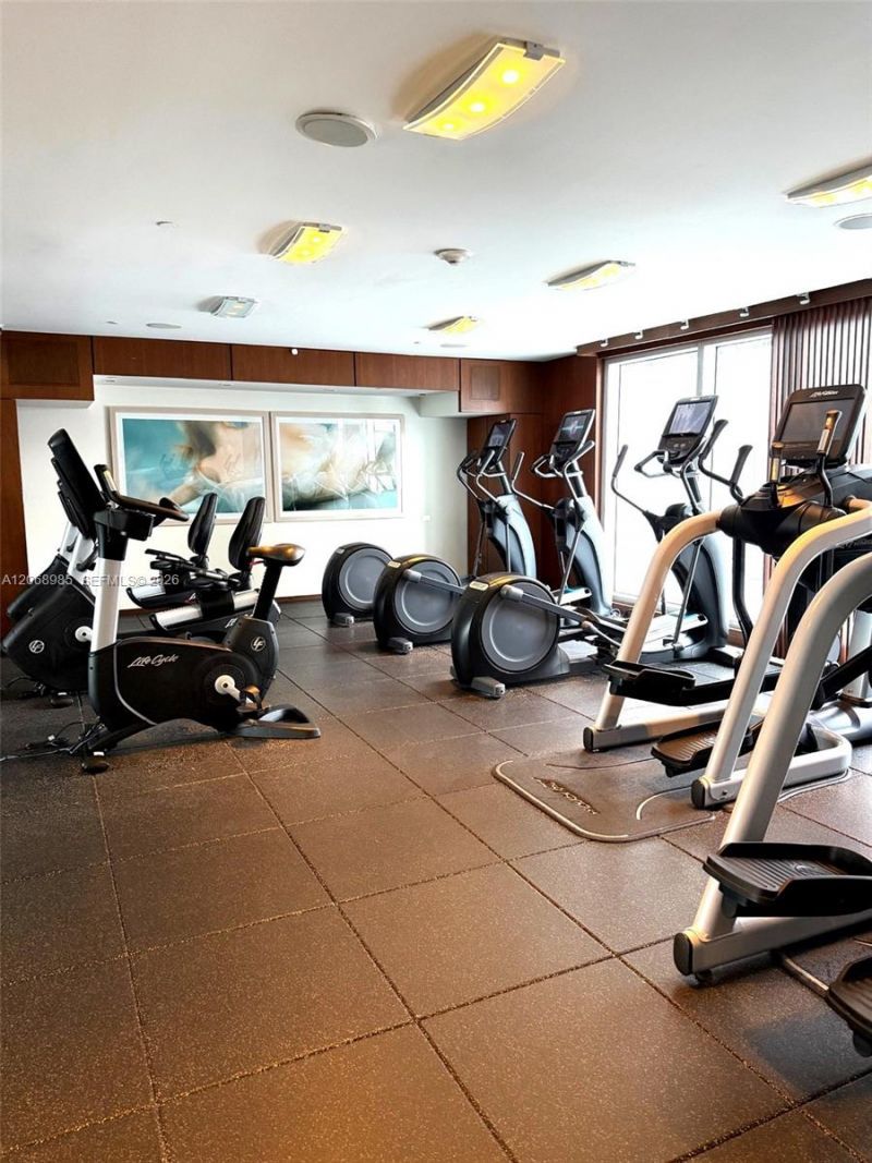 335 S Biscayne Blvd, Unit 1005, Miami, FL 33131 Photo