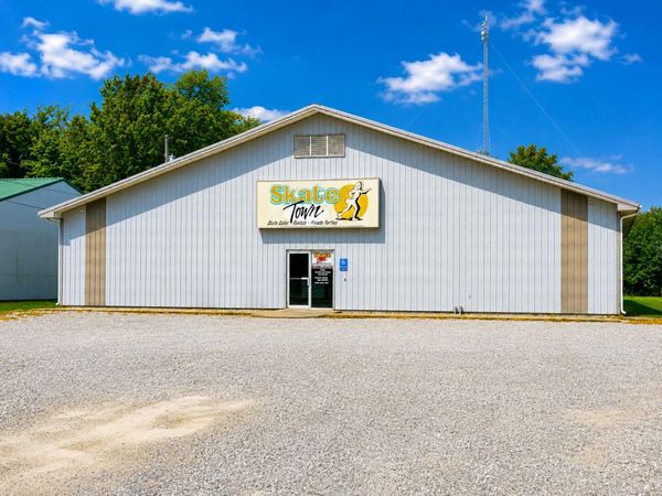 3220 S Highway 32 , El Dorado Springs, MO 64744