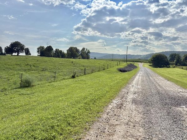5.14 ACR Hickory Valley, Sparta, TN 38583