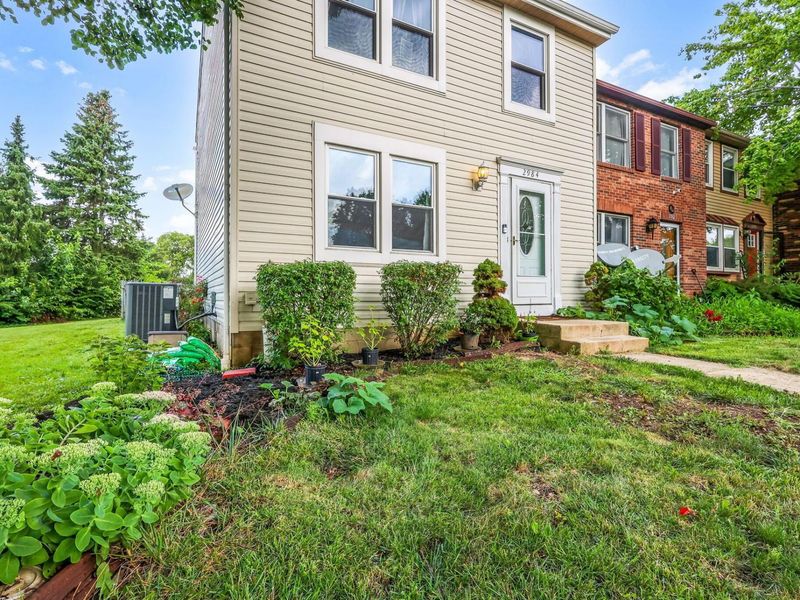 2984 Grandwoods Circle, Dublin, OH 43017 Photo 8