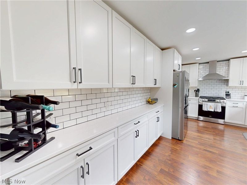7990 Stockbridge Road, Mentor, OH 44060 Photo 2