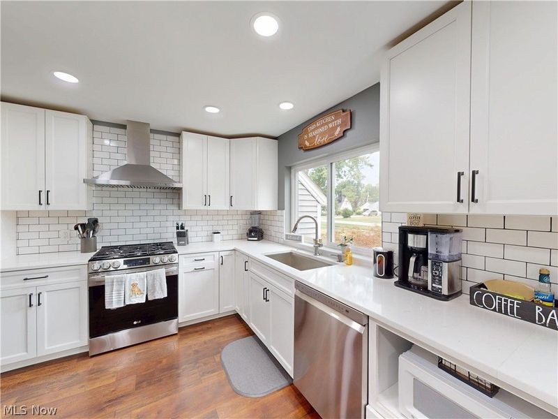 7990 Stockbridge Road, Mentor, OH 44060 Photo 3