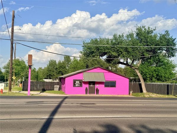 1406 N Bell BLVD, Cedar Park, TX 78613