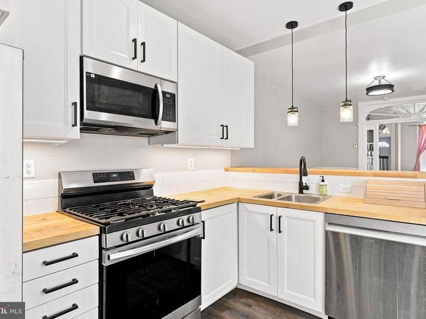 1516 S 15th Street, Philadelphia, PA 19146 Main Photo