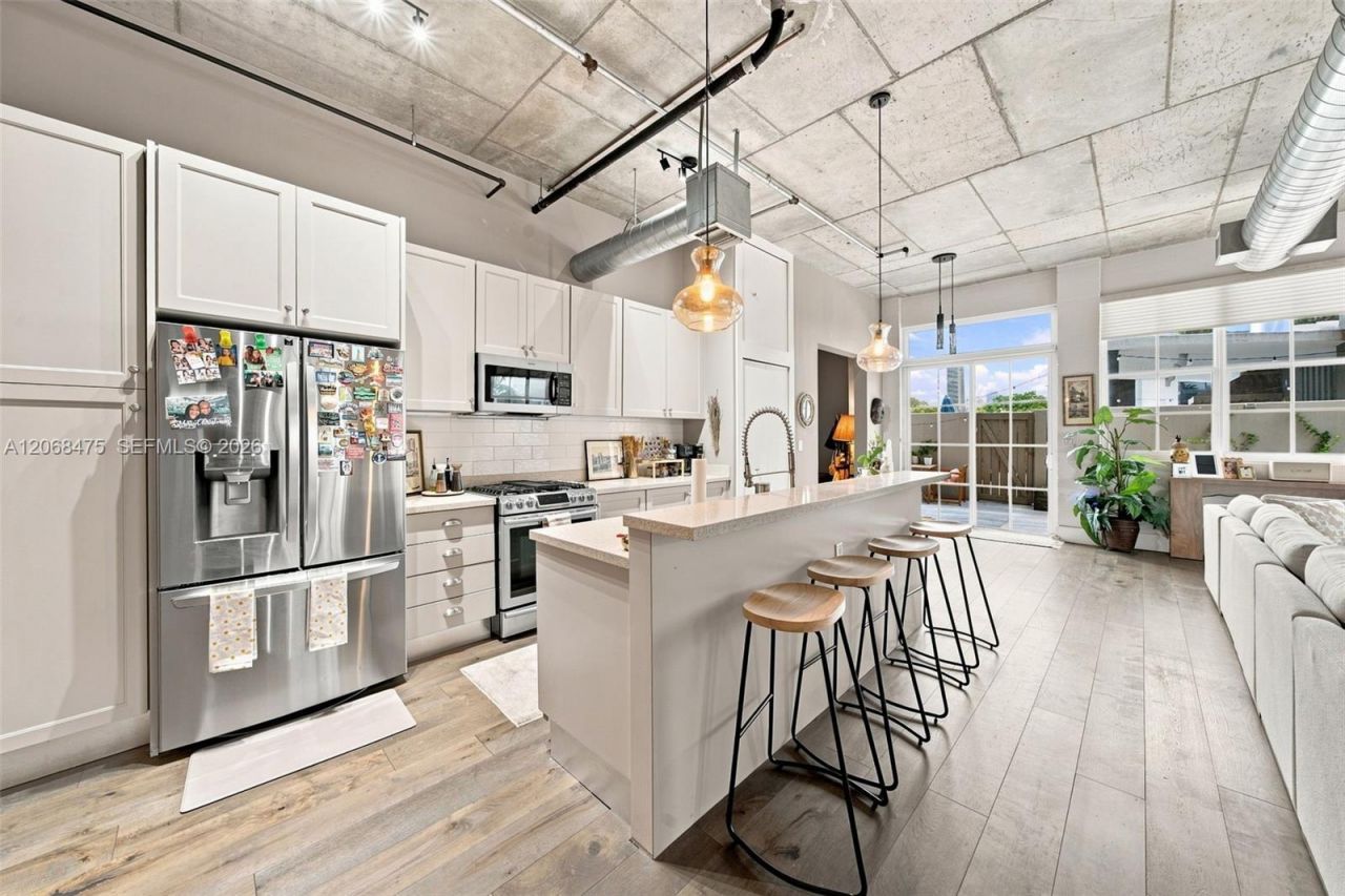 410 NW 1st Ave , Unit 202, Fort Lauderdale, FL 33301 Photo