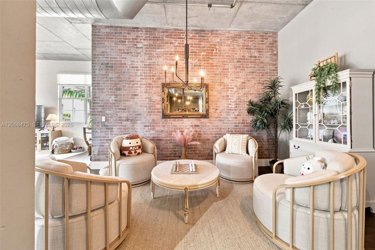 410 NW 1st Ave , Unit 202, Fort Lauderdale, FL 33301 Photo