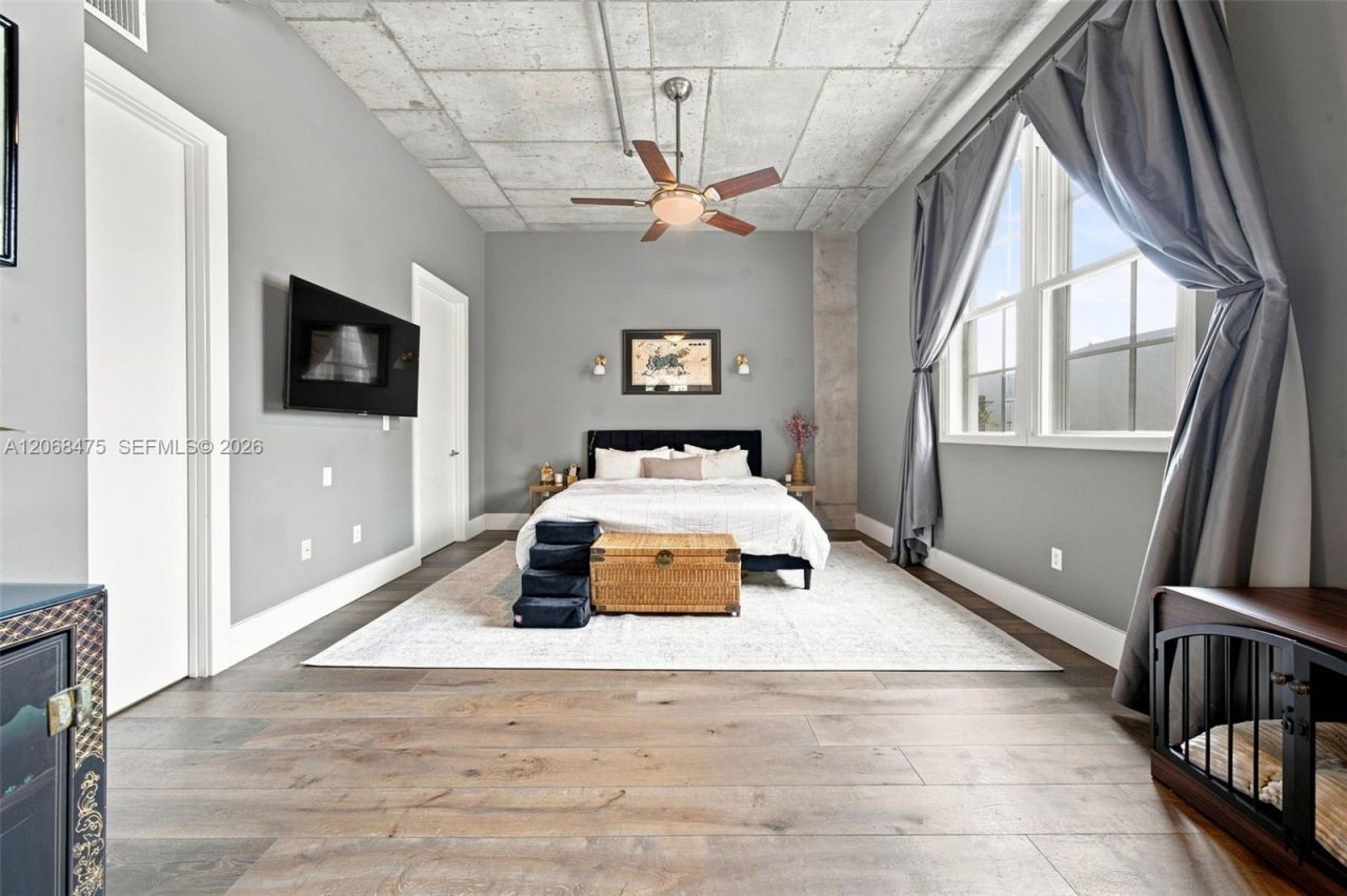 410 NW 1st Ave , Unit 202, Fort Lauderdale, FL 33301 Photo