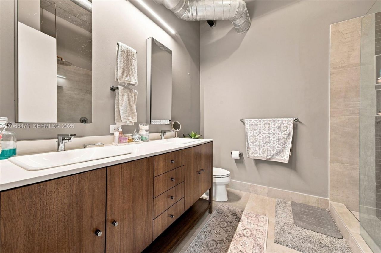 410 NW 1st Ave , Unit 202, Fort Lauderdale, FL 33301 Photo