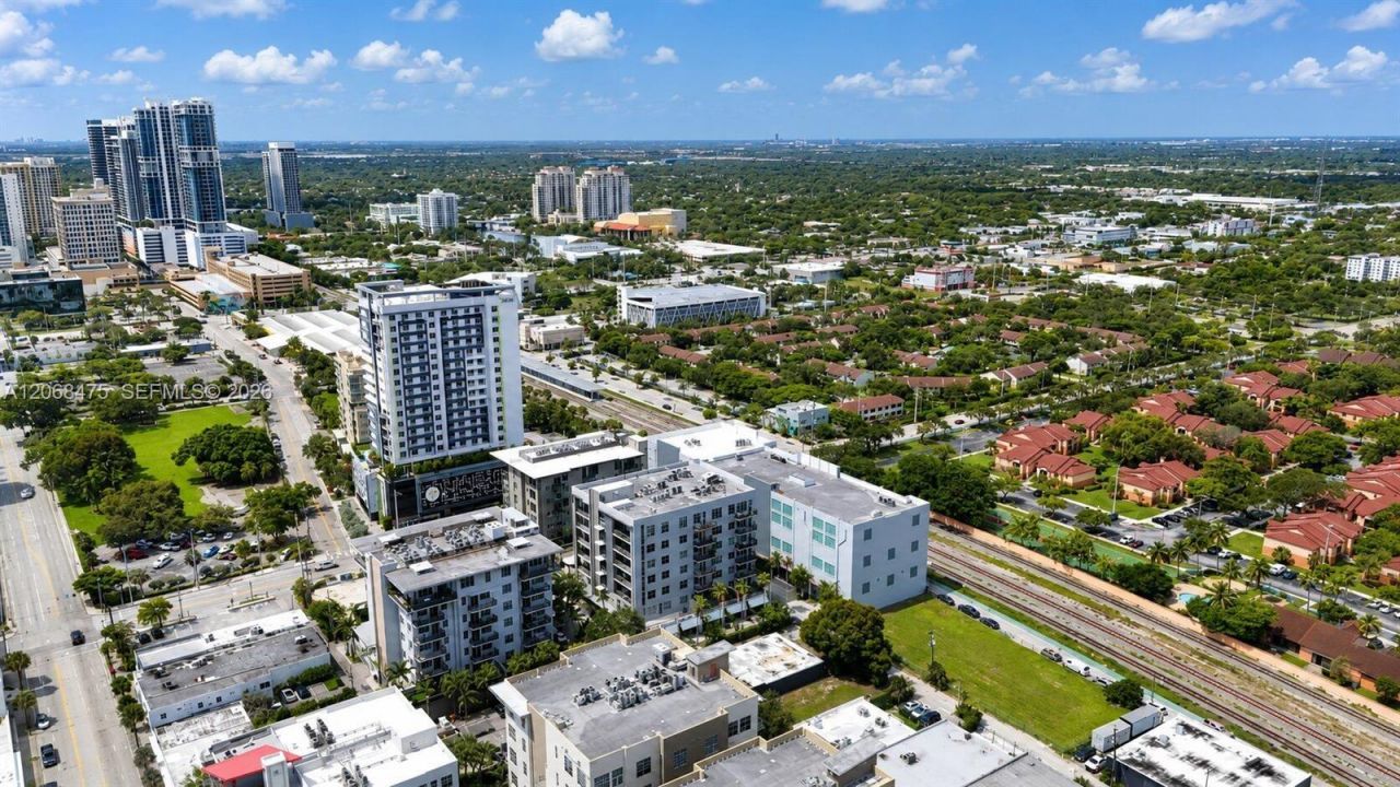 410 NW 1st Ave , Unit 202, Fort Lauderdale, FL 33301 Photo