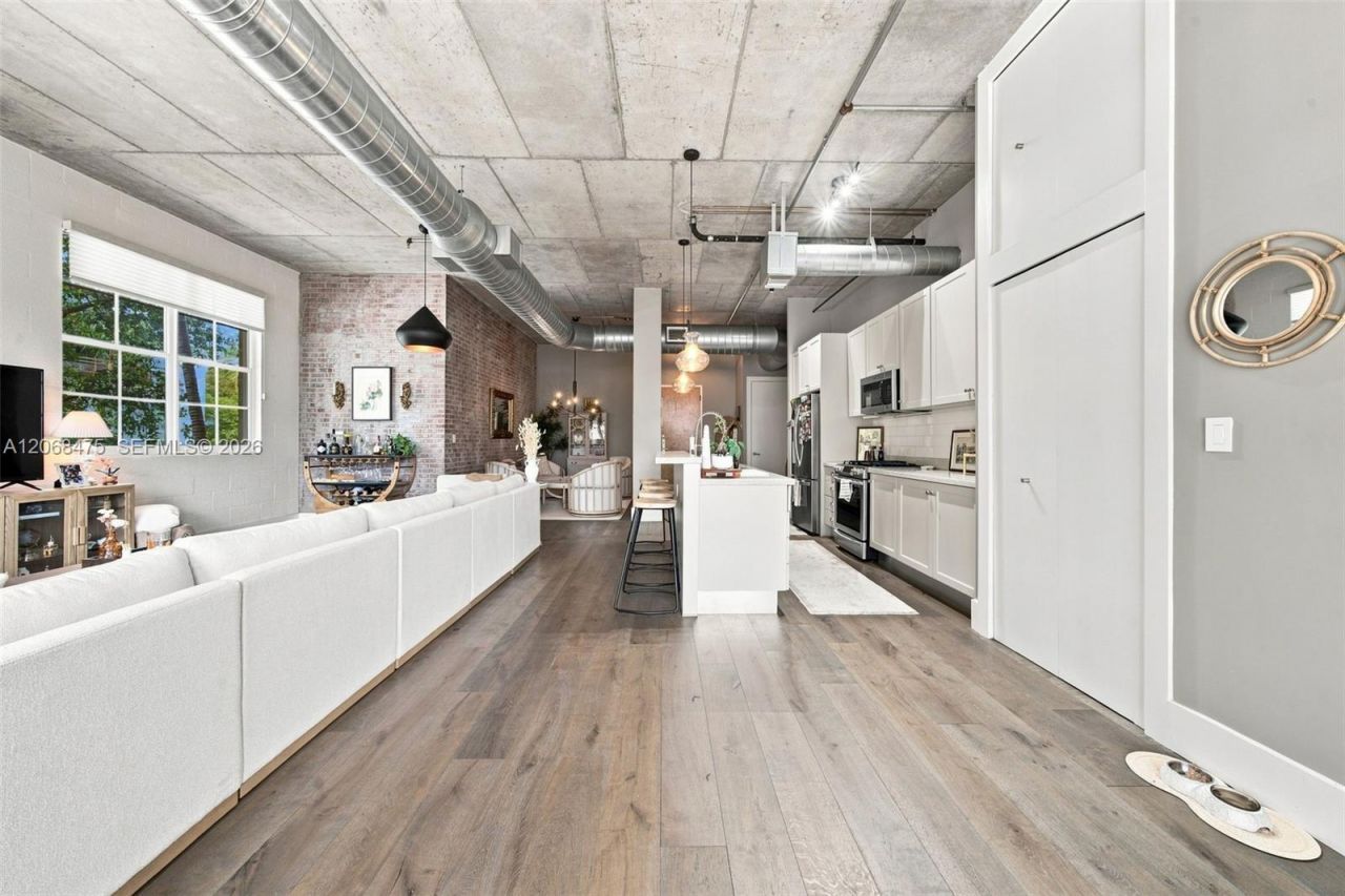 410 NW 1st Ave , Unit 202, Fort Lauderdale, FL 33301 Photo