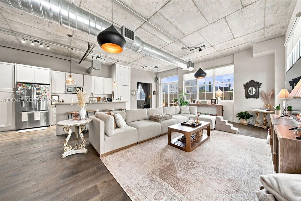 410 NW 1st Ave , Unit 202, Fort Lauderdale, FL 33301 Photo