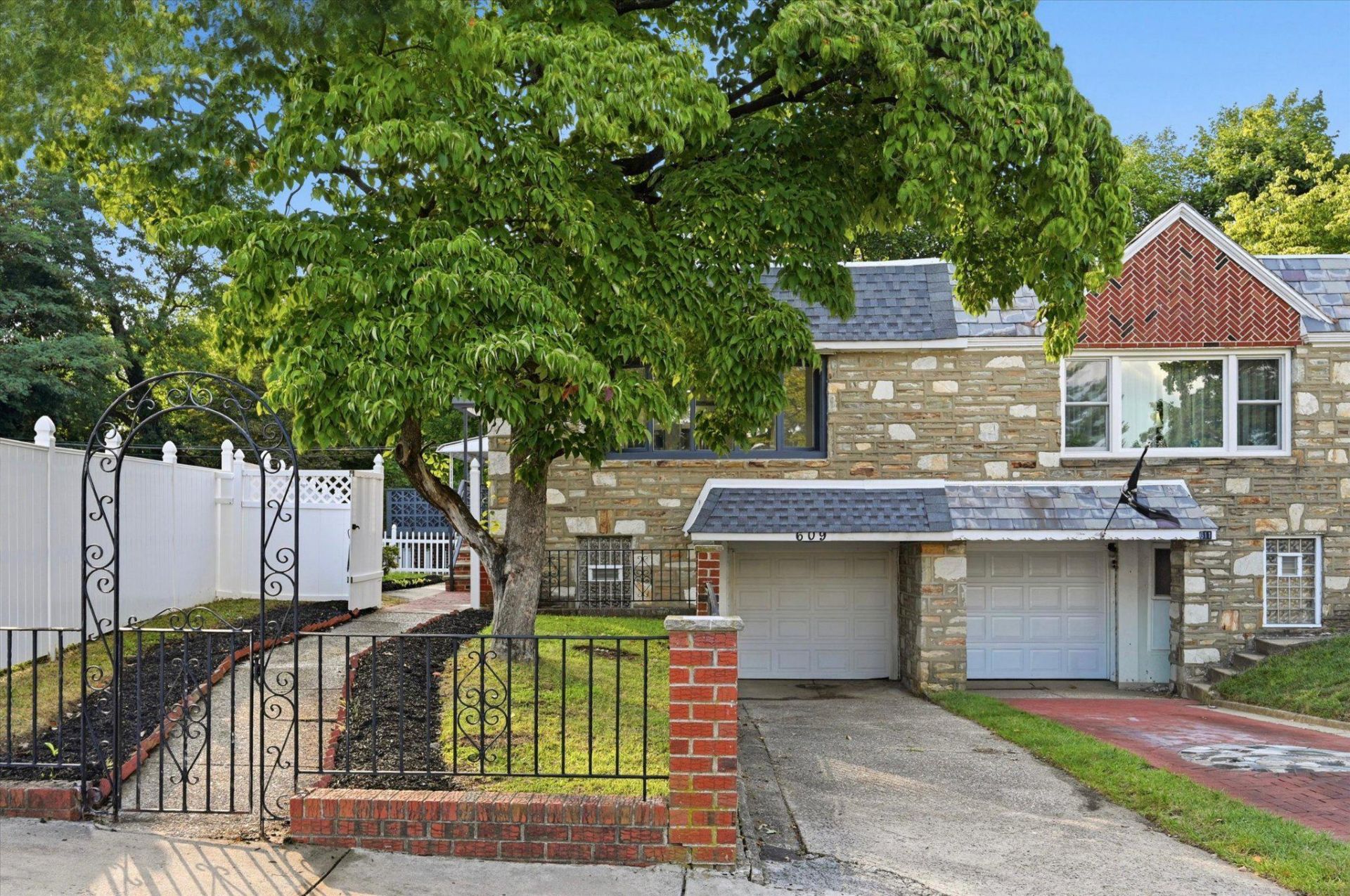 609 E Hortter Place, Philadelphia, PA 19119 Main Photo