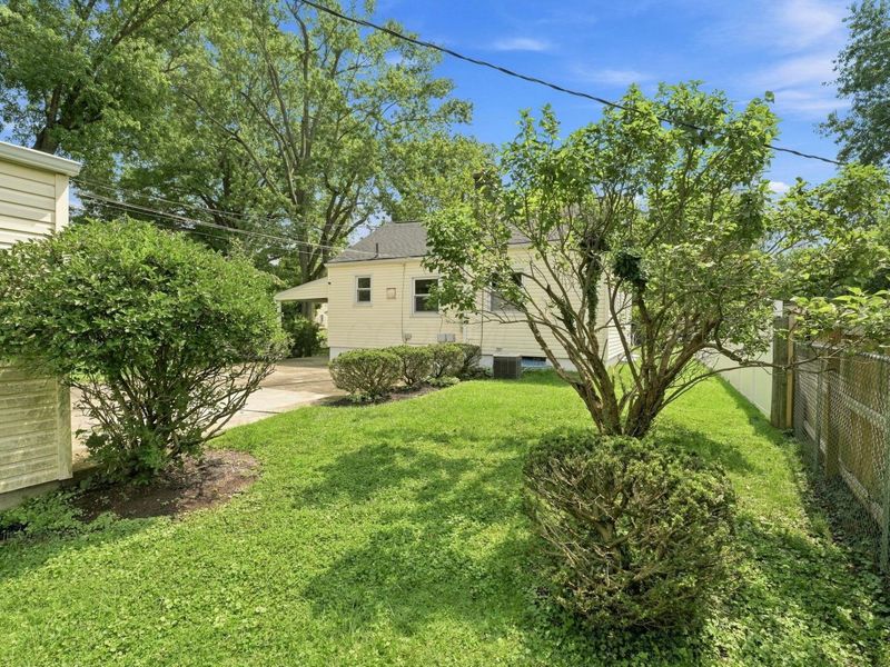 374 Rosslyn Avenue, Columbus, OH 43214 Photo 4