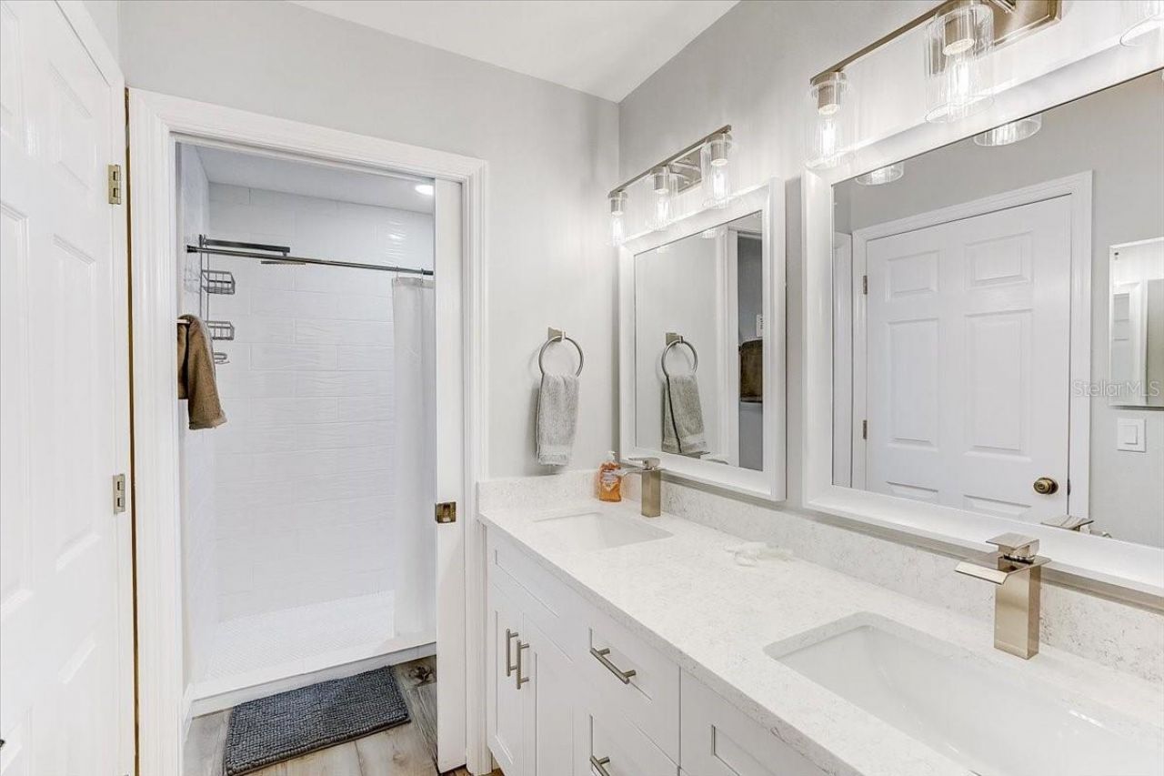 2424 Bay Drive, Unit 2424/2426, Bradenton, FL 34207 Photo