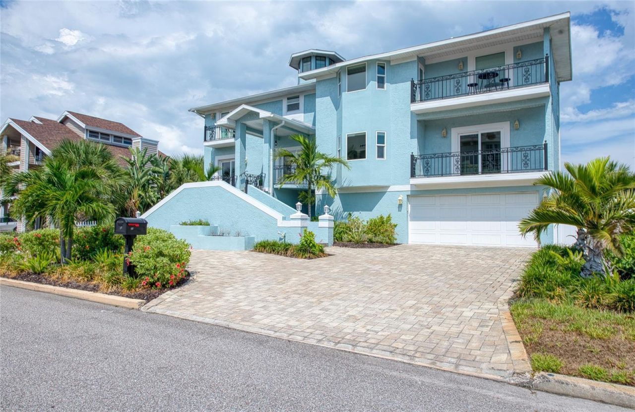 289 8th Avenue N, Tierra Verde, FL 33715 Photo
