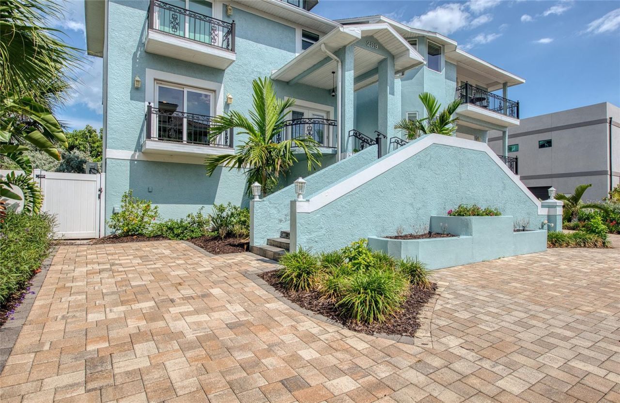 289 8th Avenue N, Tierra Verde, FL 33715 Photo