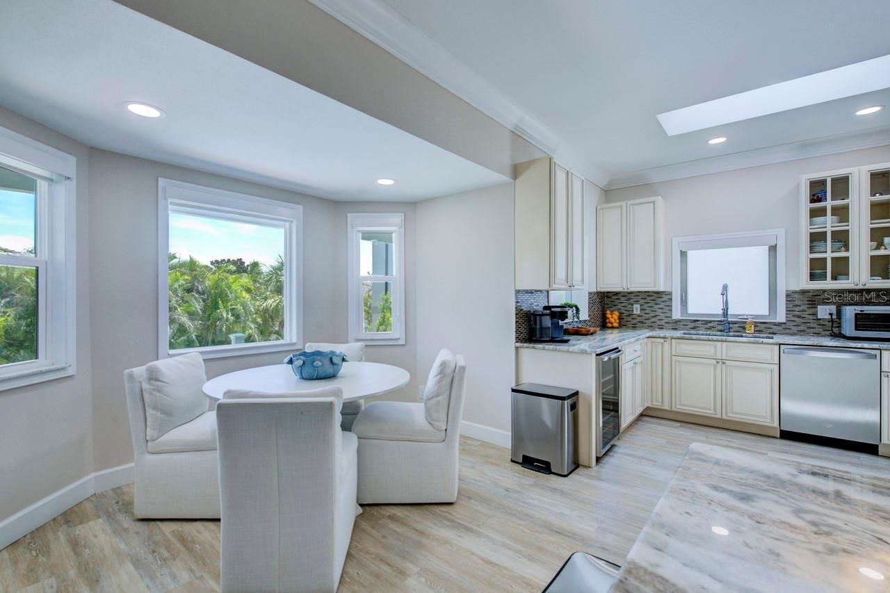 289 8th Avenue N, Tierra Verde, FL 33715 Photo