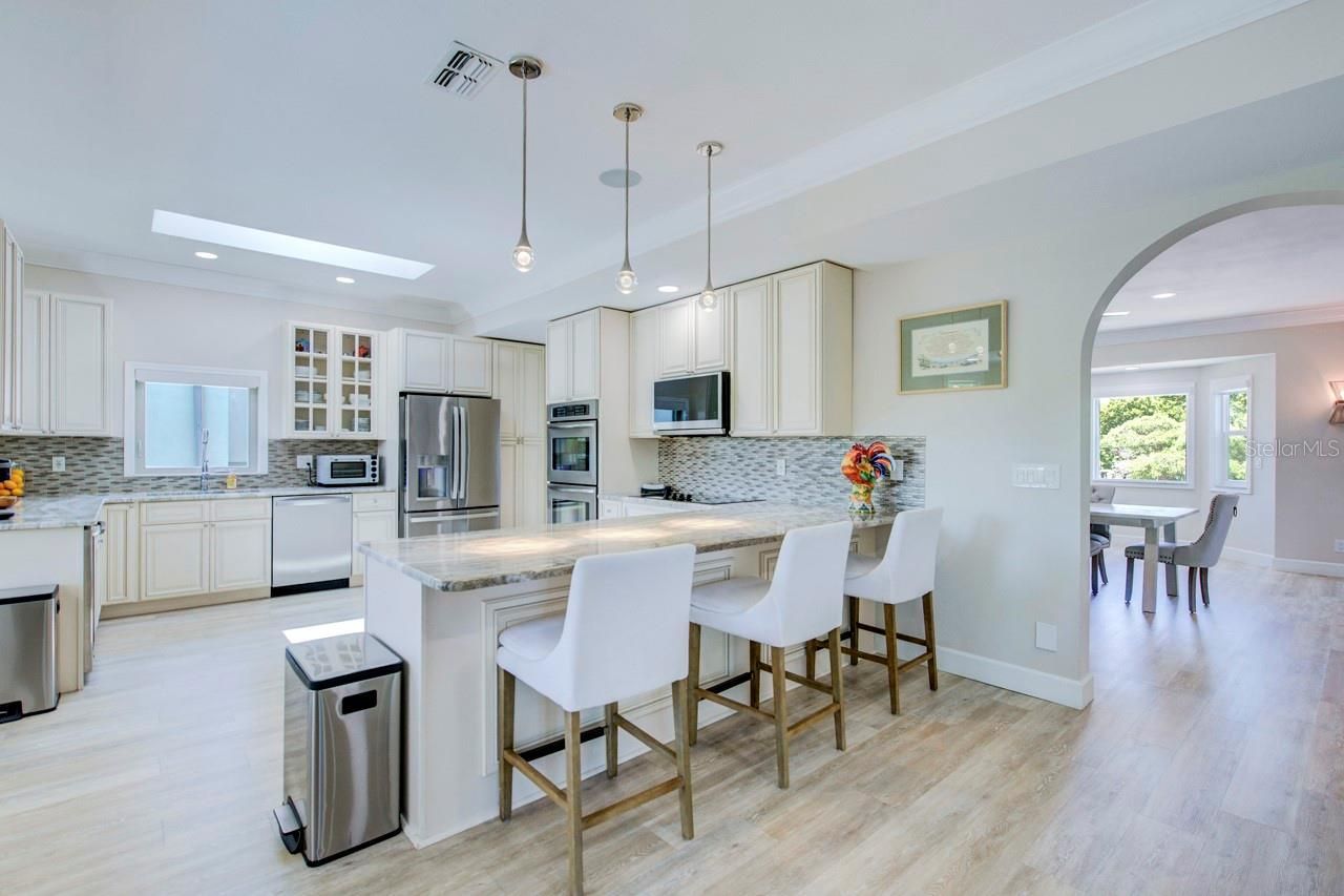 289 8th Avenue N, Tierra Verde, FL 33715 Photo