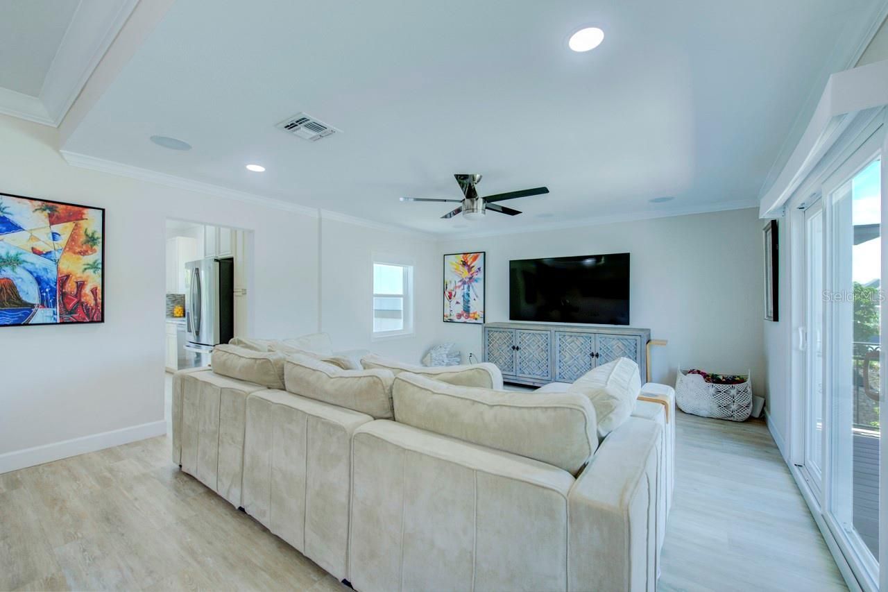 289 8th Avenue N, Tierra Verde, FL 33715 Photo