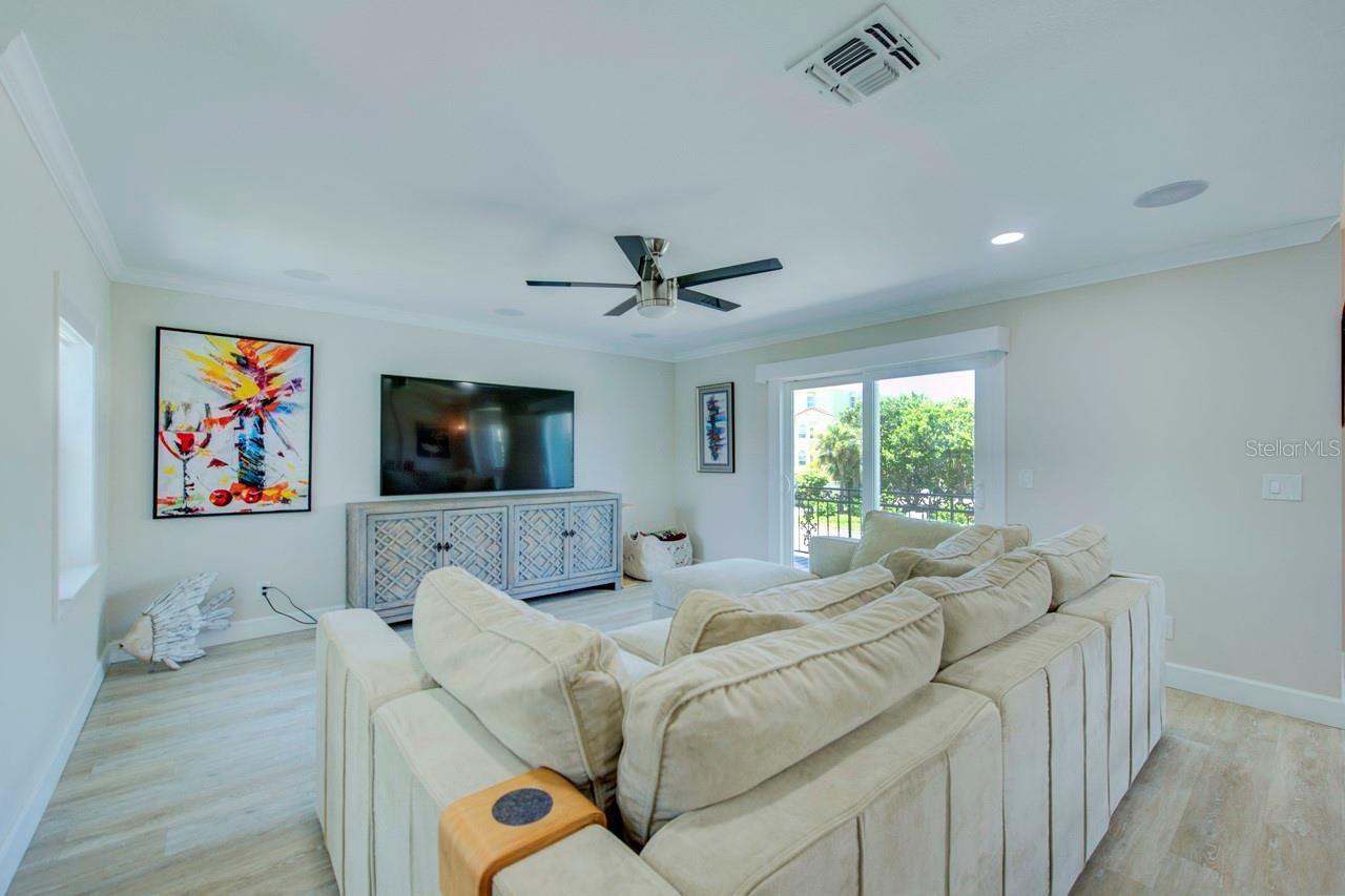 289 8th Avenue N, Tierra Verde, FL 33715 Photo