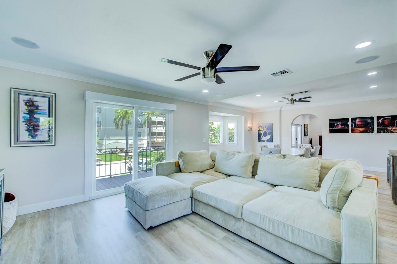 289 8th Avenue N, Tierra Verde, FL 33715 Photo