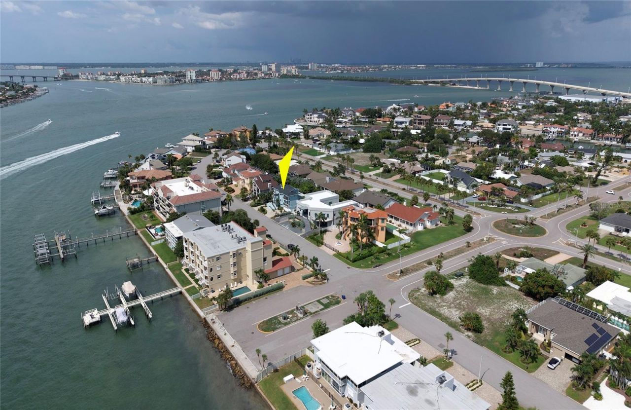 289 8th Avenue N, Tierra Verde, FL 33715 Photo