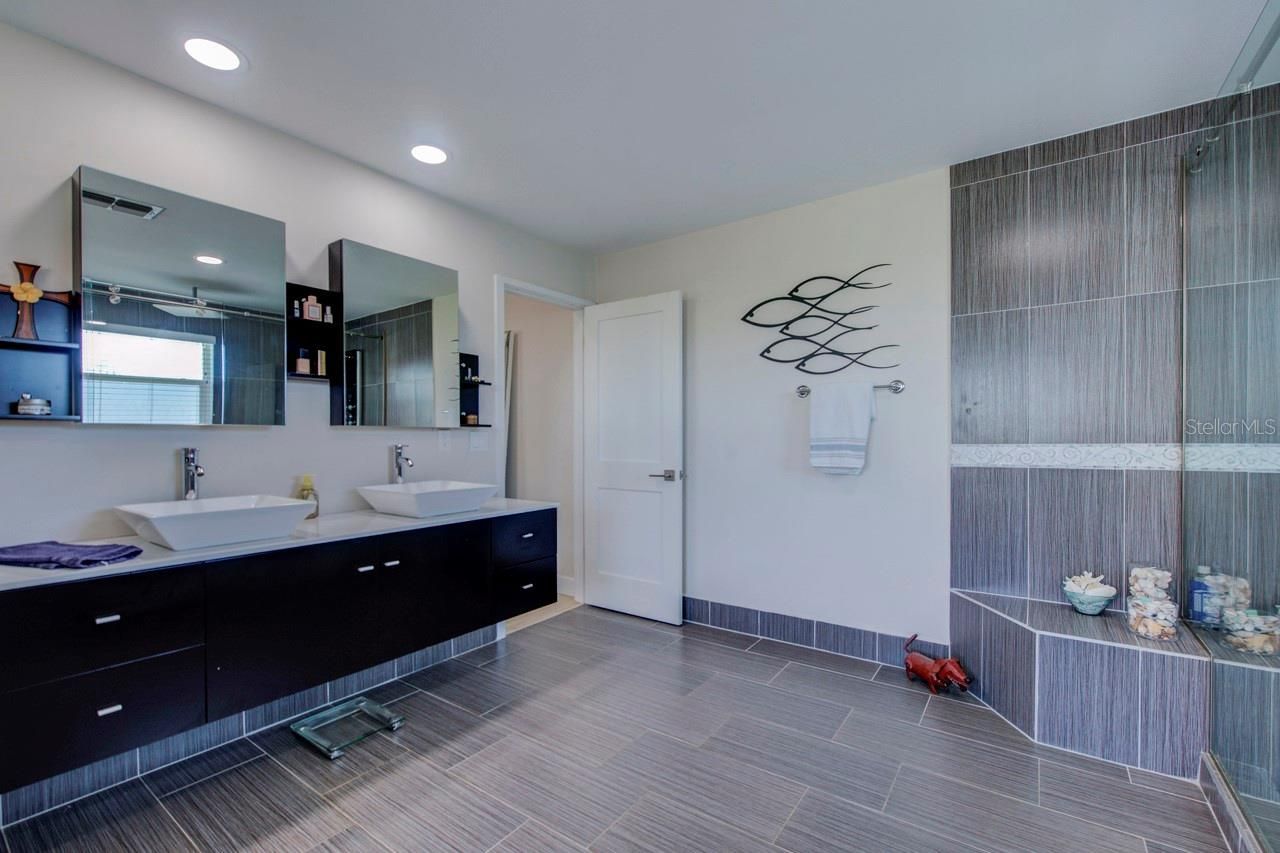 289 8th Avenue N, Tierra Verde, FL 33715 Photo