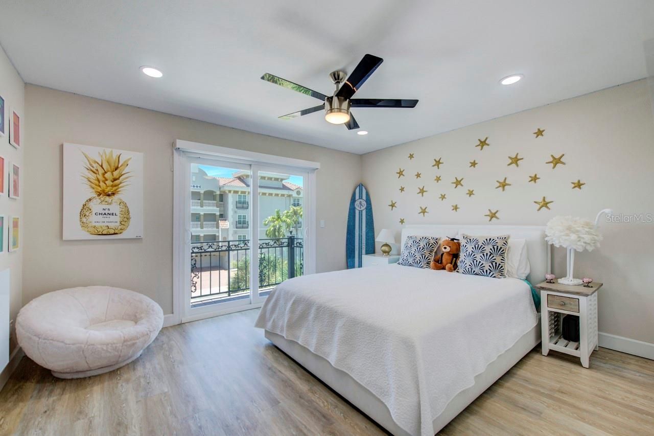 289 8th Avenue N, Tierra Verde, FL 33715 Photo