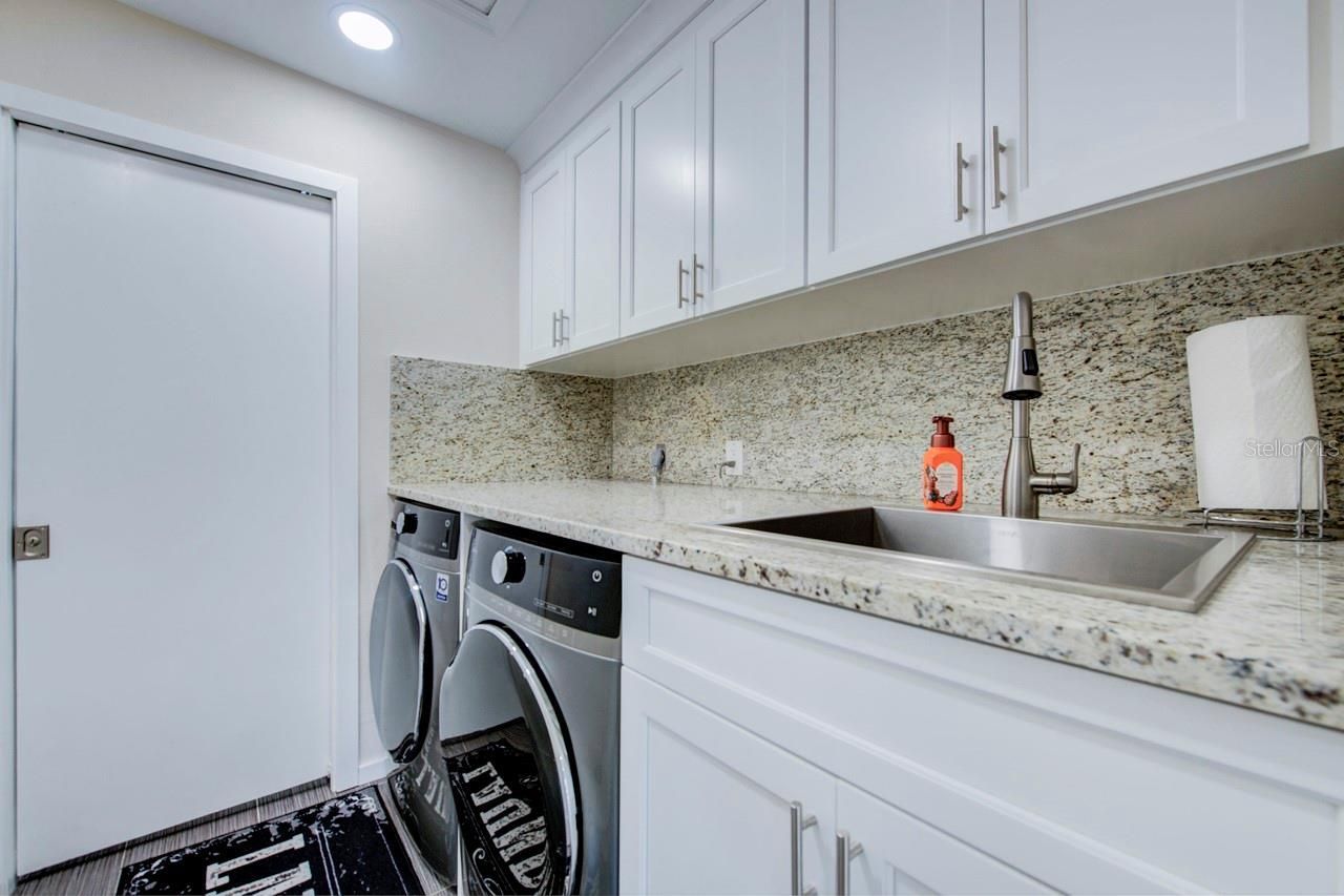 289 8th Avenue N, Tierra Verde, FL 33715 Photo