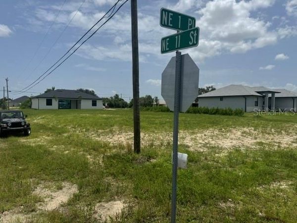 1029 NE 1ST PLACE , CAPE CORAL, FL 33909