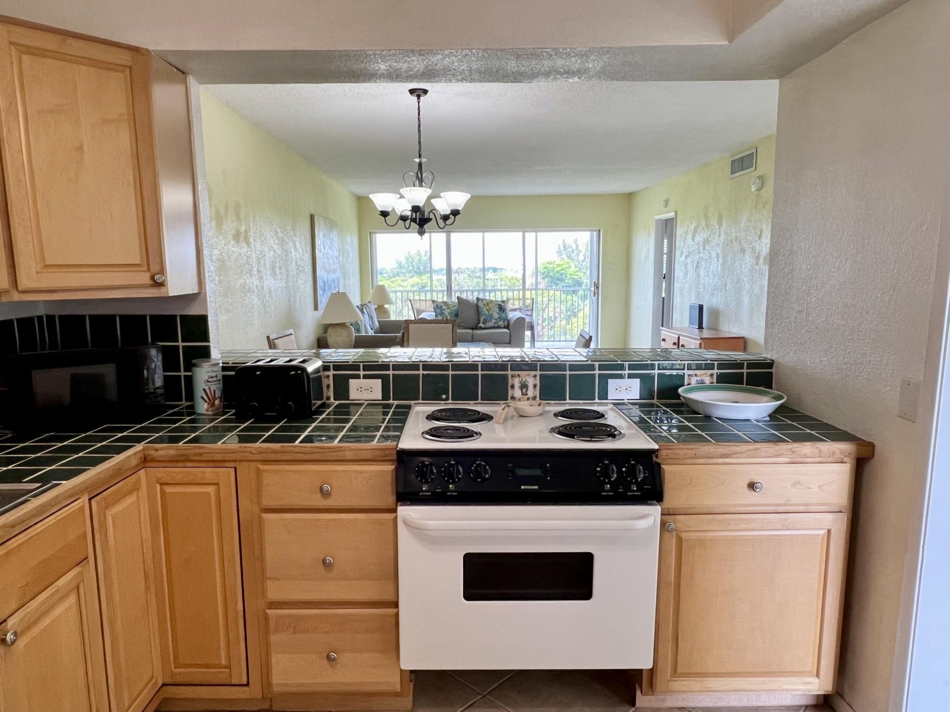 3000 N Palm Aire Drive, Unit 603, Pompano Beach, FL 33069 Photo