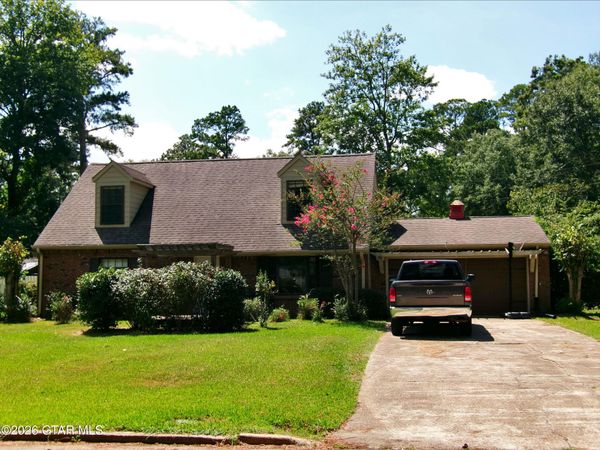 161 Mapleview Road, West Point, MS 39773