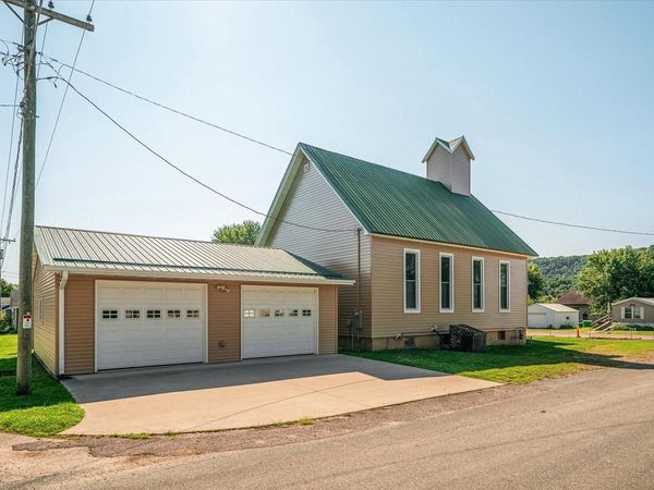 404 E Main STREET, La Farge, WI 54639