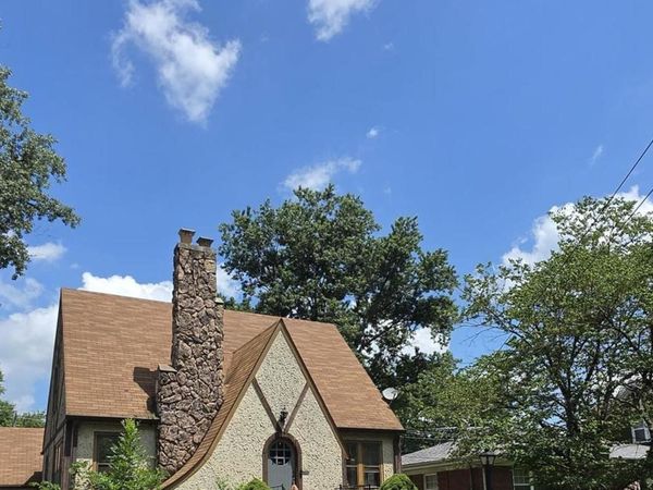 107 S 30th Street , Belleville, IL 62226