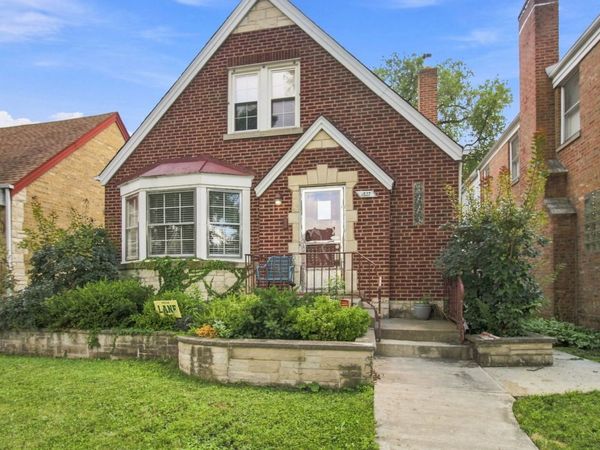1827 N Natoma Avenue , Chicago, IL 60707