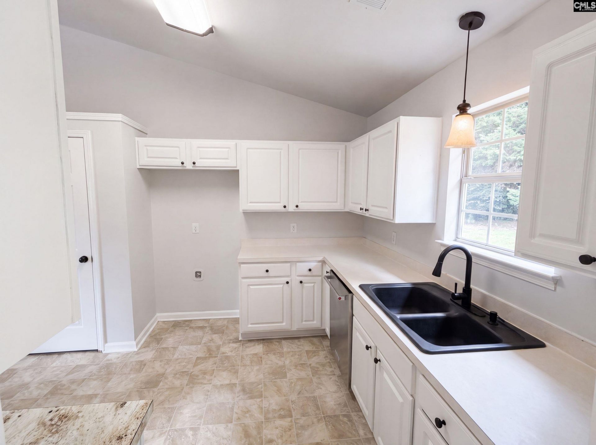 220 Longshadow Drive Photo 16