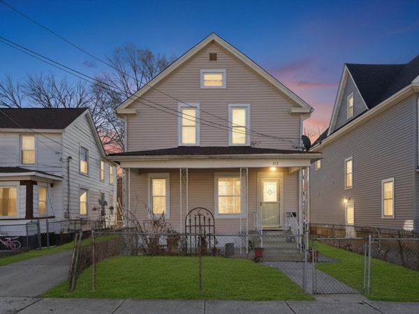 312 S Spencer Street , Aurora, IL 60505
