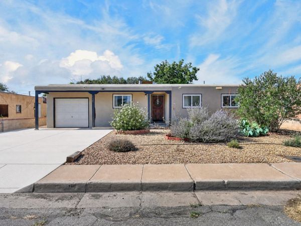 2420 Iris Road NW, Albuquerque, NM 87104