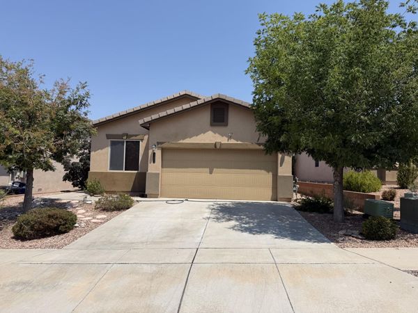 11823 Blue Ribbon Road SE, Albuquerque, NM 87123