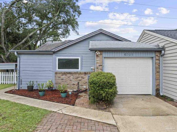 6301 Langley Pl, Pensacola, FL 32504
