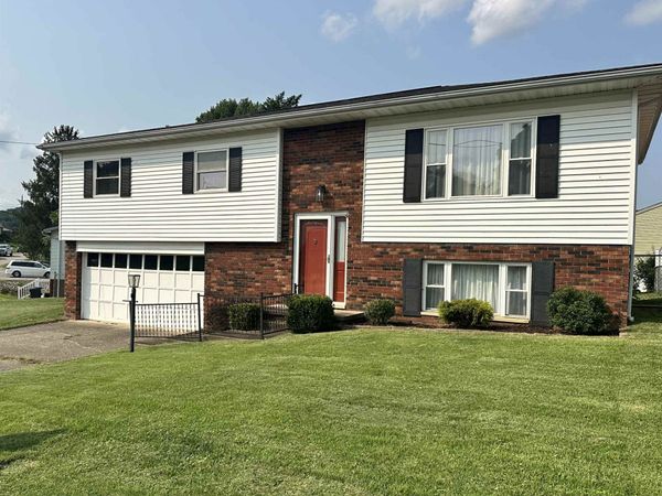 6128 Fairview Drive, Huntington, WV 25705