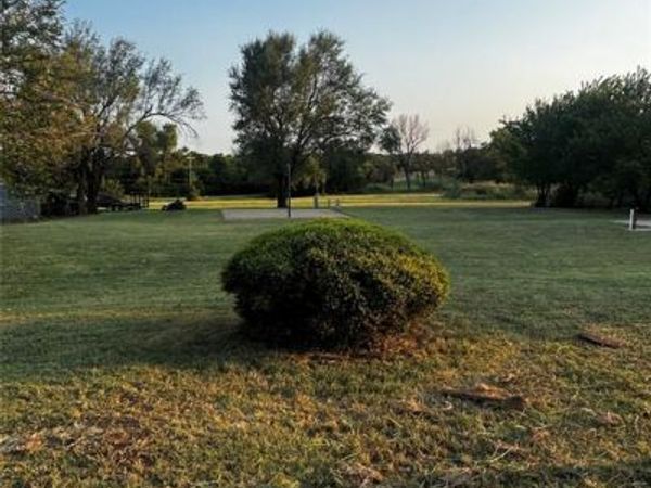 2607 W Orbit Drive, Guthrie, OK 73044