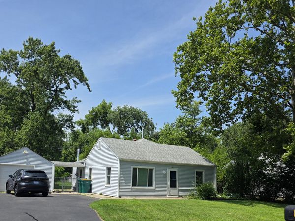 58 Deerpath Road , Merrillville, IN 46410