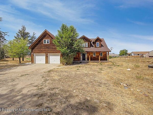 1105 S 5th Avenue, Craig, CO 81625