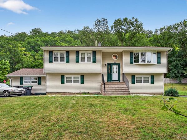 100 Birchwood Drive , Highland Mills, NY 10930
