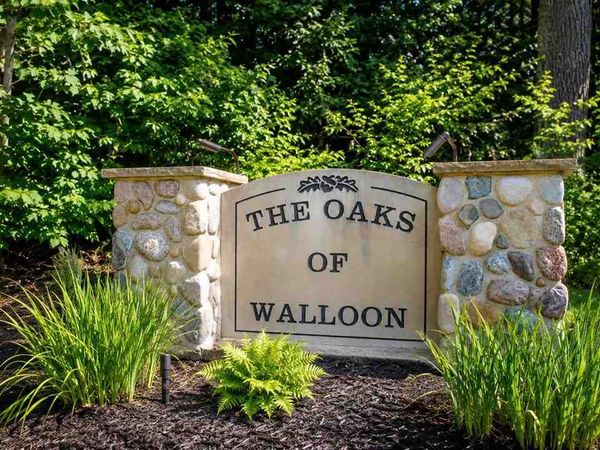5747 Ash Ct, Unit 14, Petoskey, MI 49770
