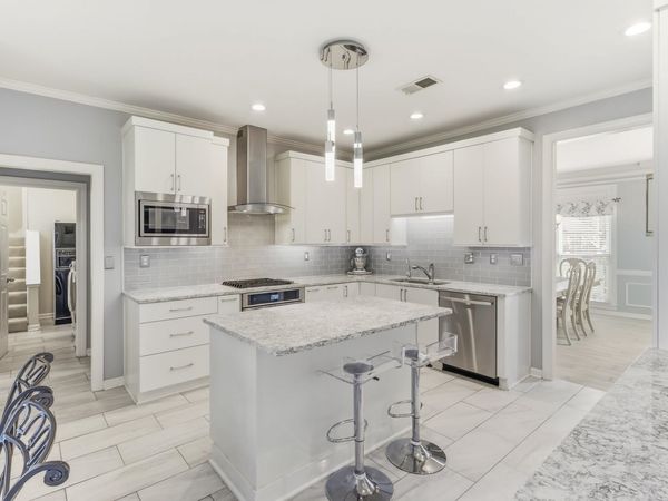 2053 JOHNSON RD, Germantown, TN 38139