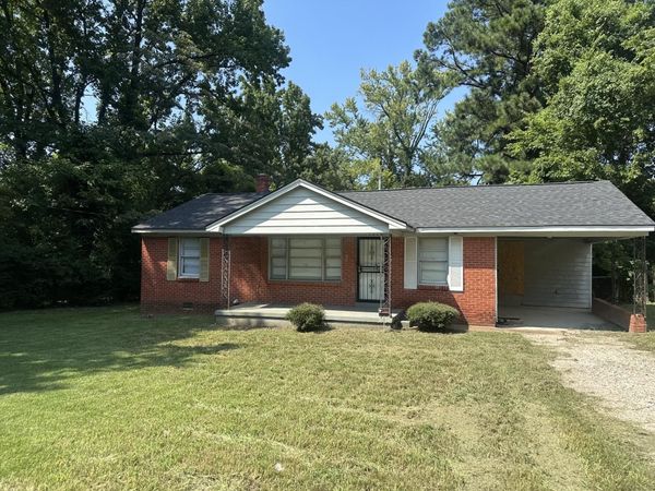 1758 WOODBURN DR, Memphis, TN 38127