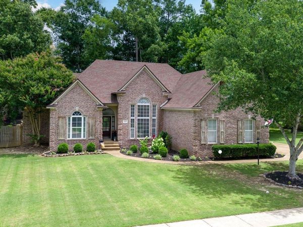 5320 SAFFRON SPRING DR, Lakeland, TN 38002