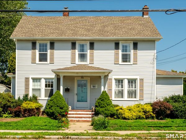 558 Ocean, New London, CT 06320
